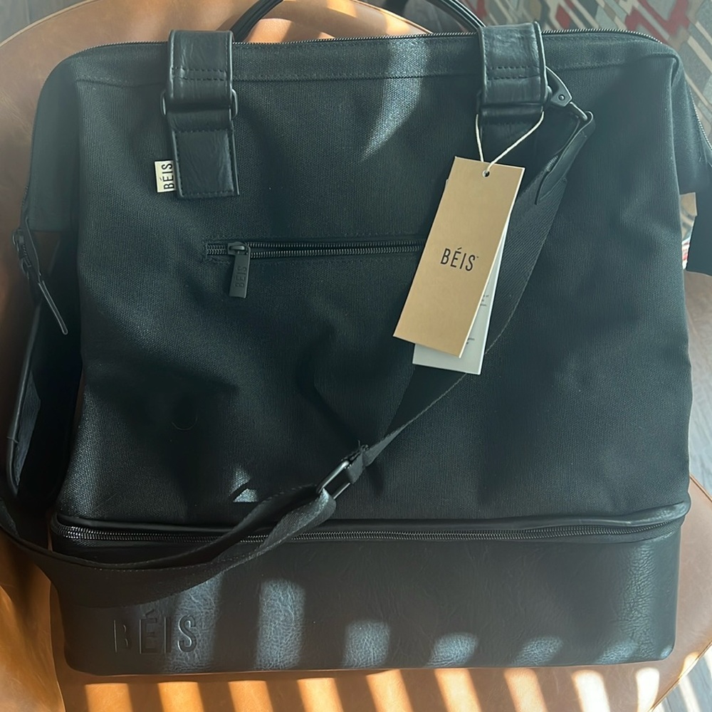 Beis The Convertible Mini-Weekender